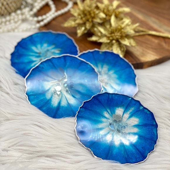 Set of Blue Silver coasters Resin Geode Modern coasters and Crushed glass - Picture 3 of 3